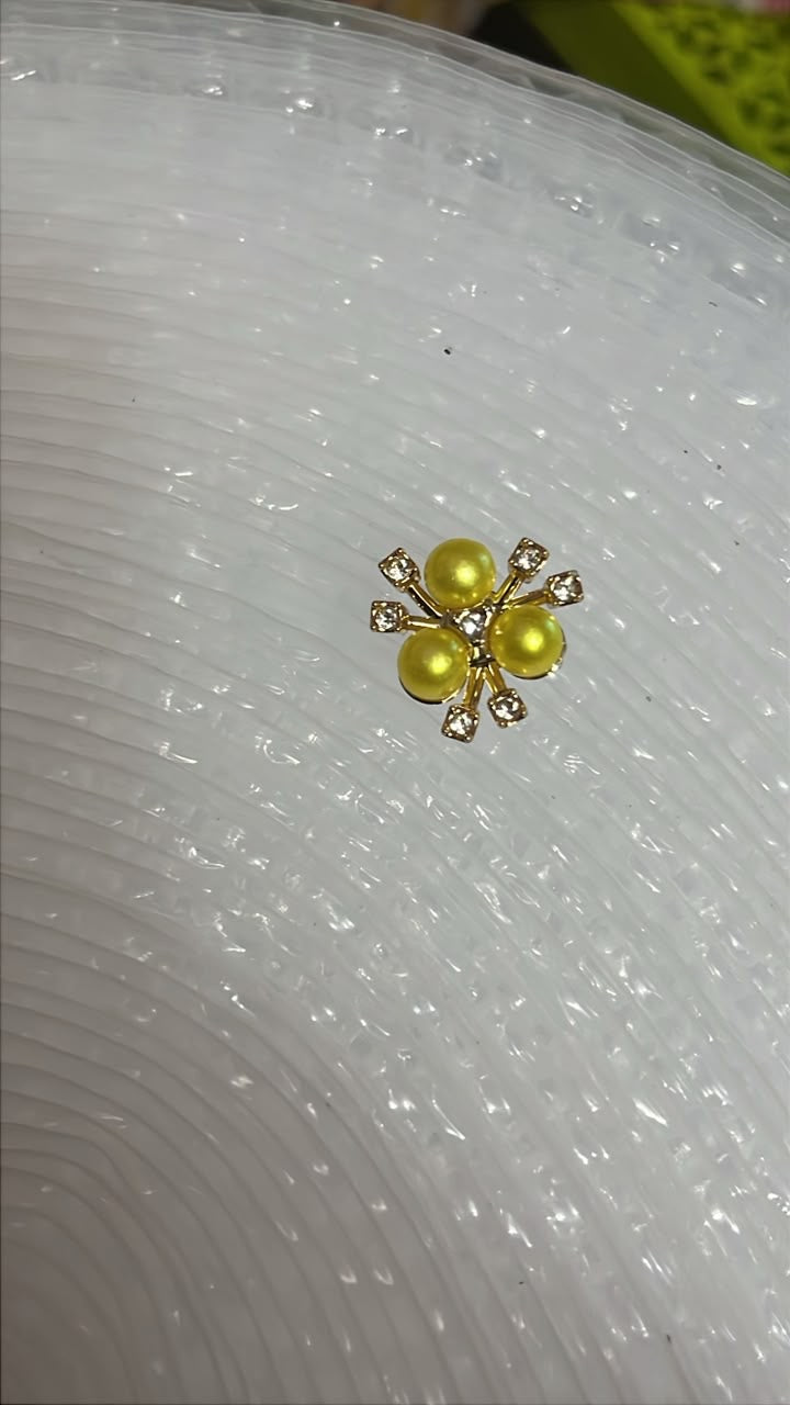 Yellow Flower Beads ( 4 piece )