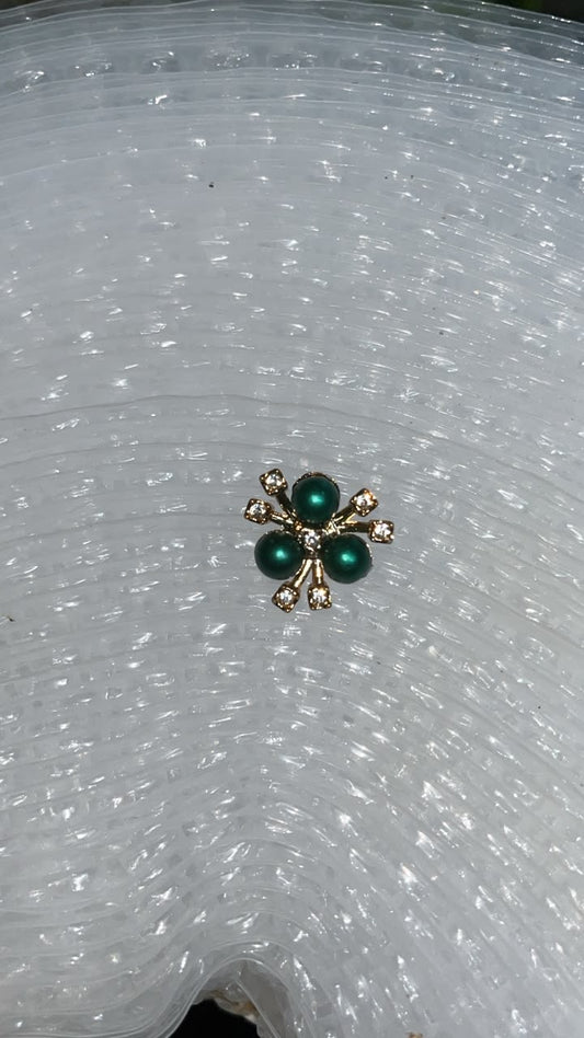 Green Flower Beads ( 4 piece )